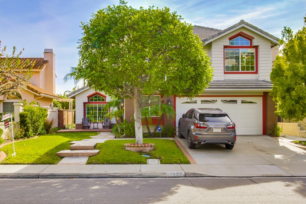 Virtual tour photo 4 of 51 for 17823 Toltec Ct