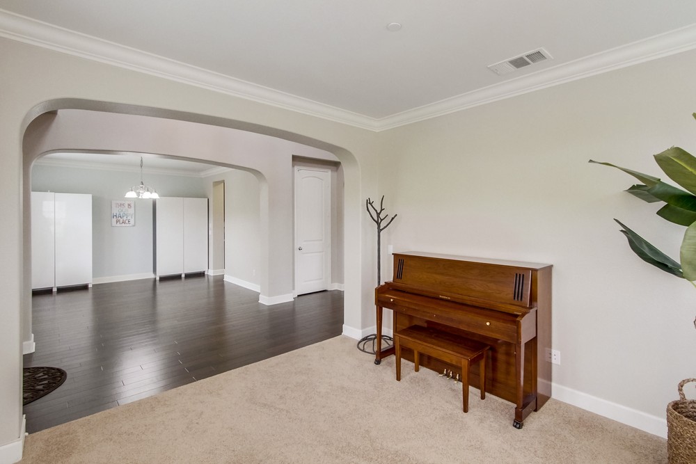 Virtual tour photo 9 of 61 for 17825 Red Tail Rd