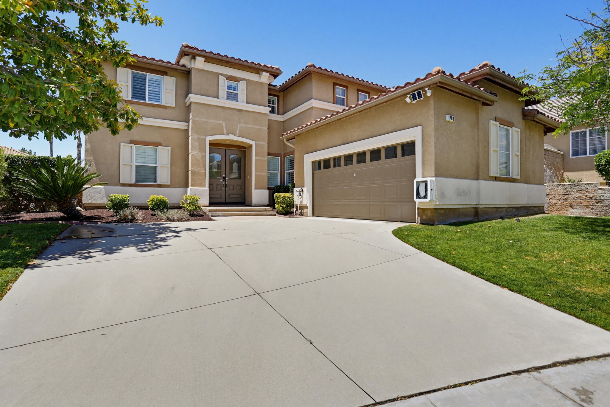Virtual tour photo 3 of 46 for 1783 Old Baldy Way
