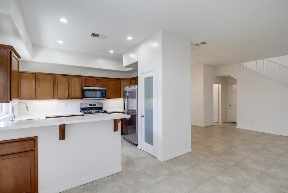 Virtual tour photo 12 of 45 for 1784 Elm Ave