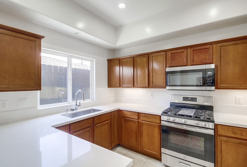 Virtual tour photo 13 of 45 for 1784 Elm Ave