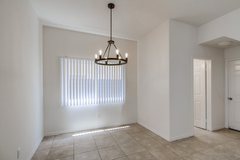 Virtual tour photo 18 of 45 for 1784 Elm Ave