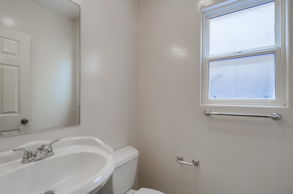 Virtual tour photo 19 of 45 for 1784 Elm Ave
