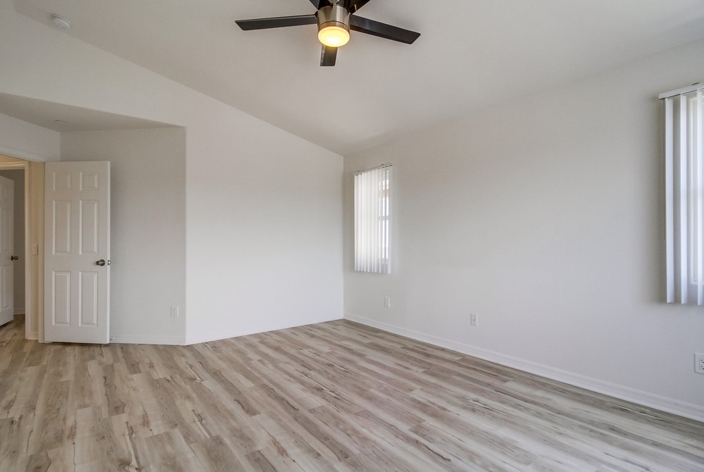 Virtual tour photo 24 of 45 for 1784 Elm Ave