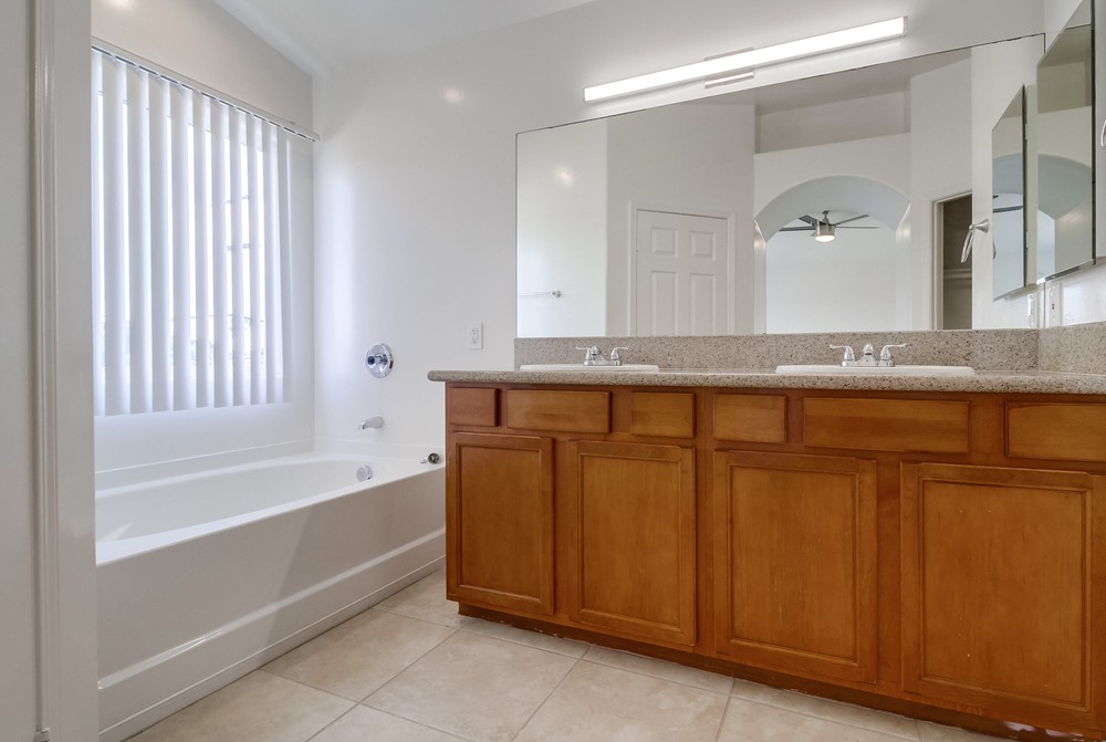 Virtual tour photo 25 of 45 for 1784 Elm Ave