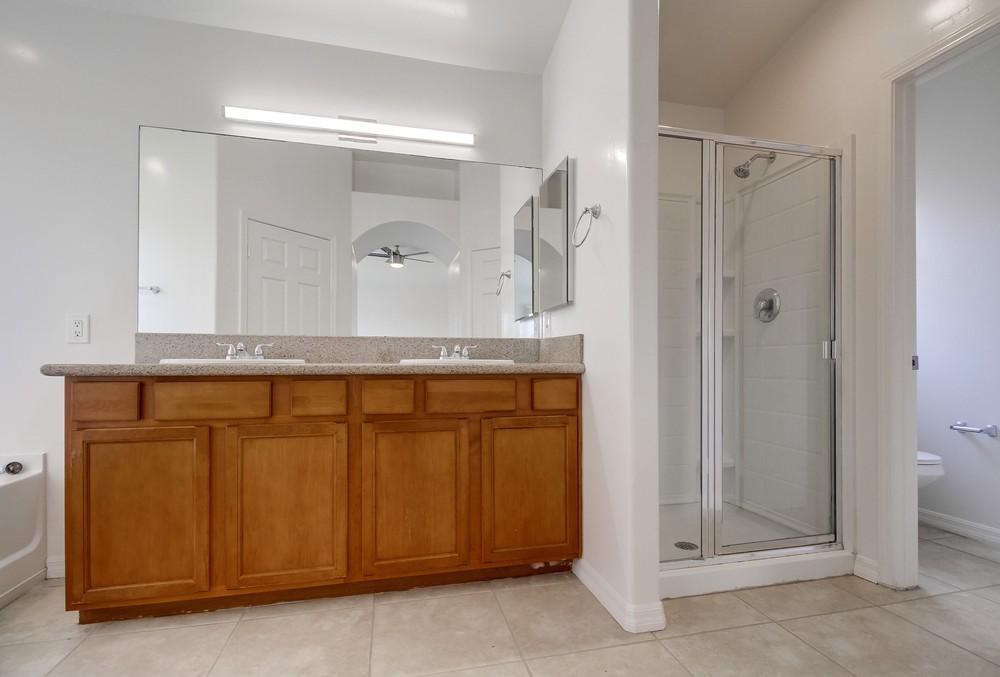 Virtual tour photo 26 of 45 for 1784 Elm Ave