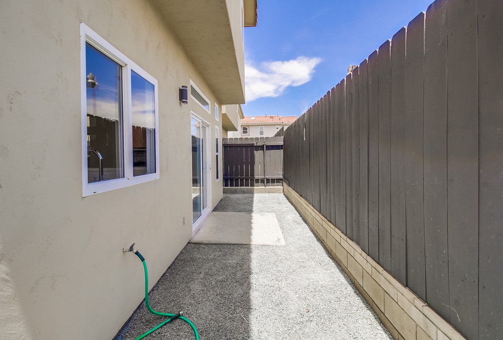 Virtual tour photo 40 of 45 for 1784 Elm Ave