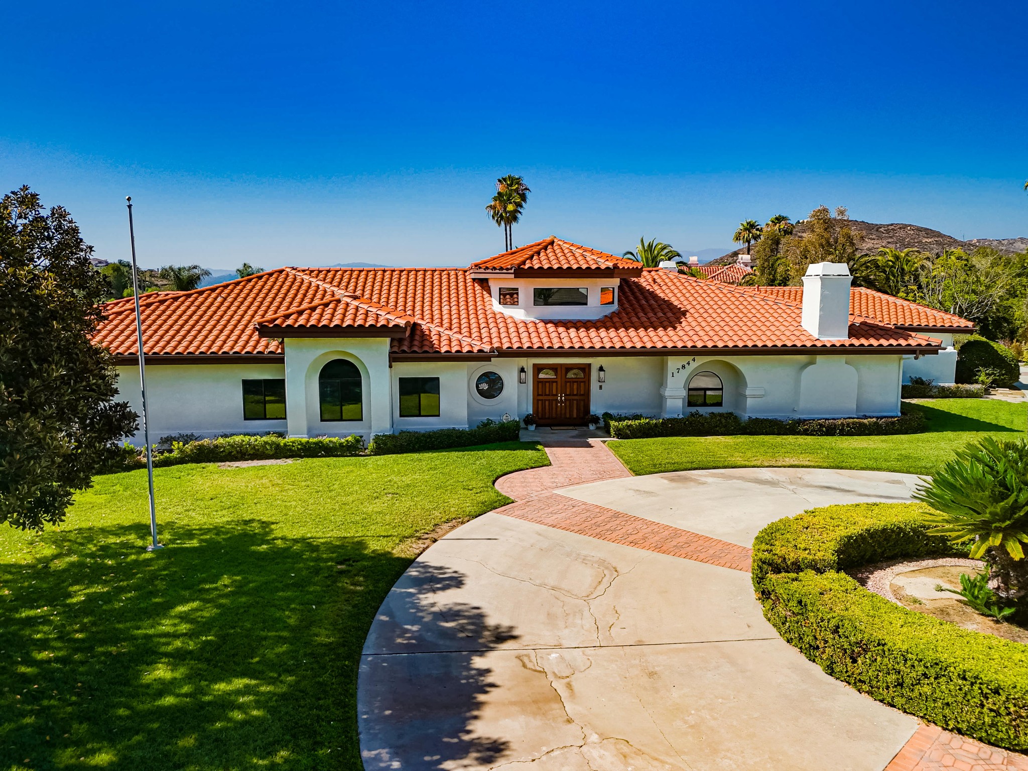 Virtual tour photo 6 of 44 for 17844 Joyas Ct