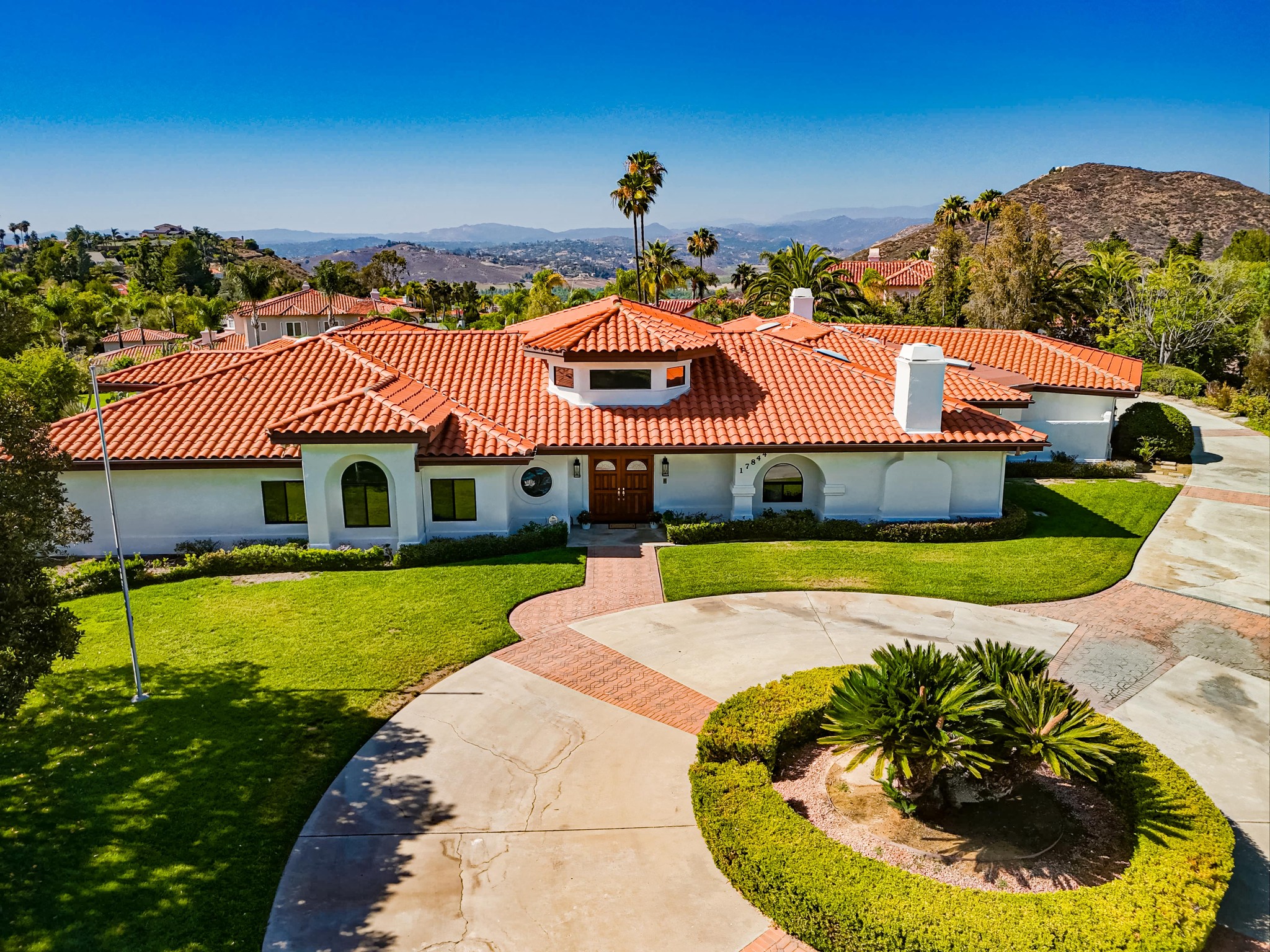Virtual tour photo 8 of 44 for 17844 Joyas Ct