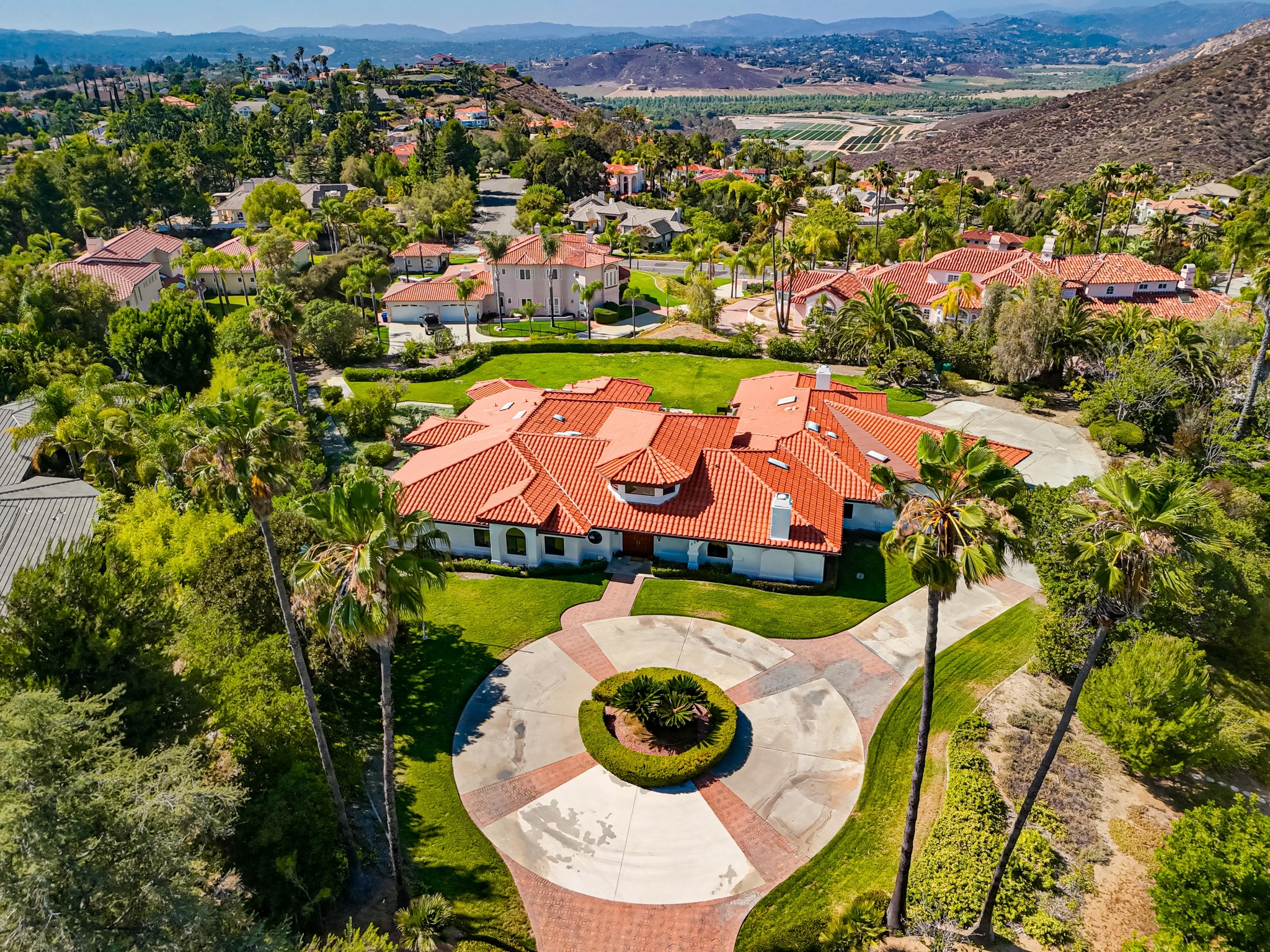 Virtual tour photo 22 of 44 for 17844 Joyas Ct