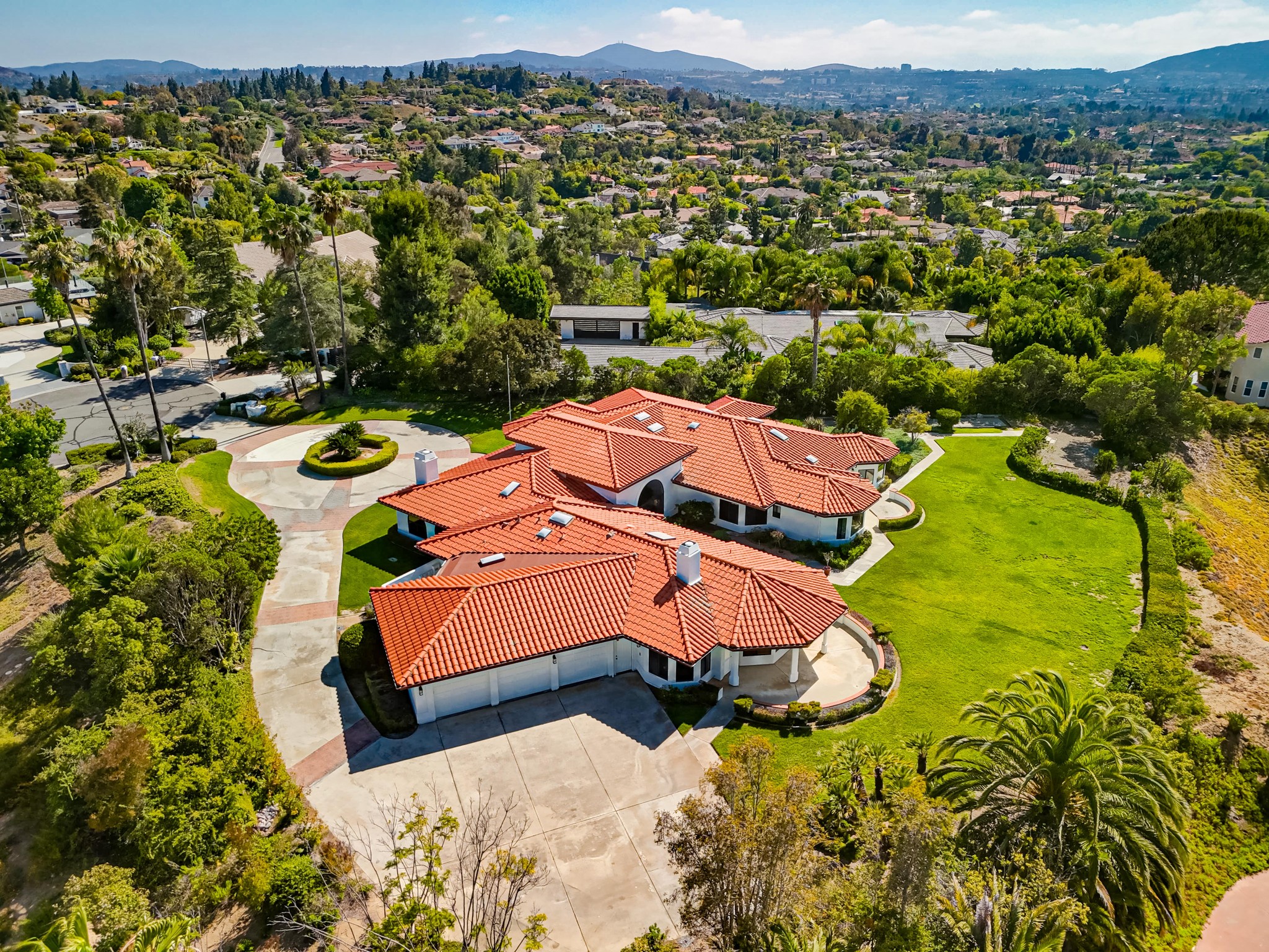 Virtual tour photo 25 of 44 for 17844 Joyas Ct