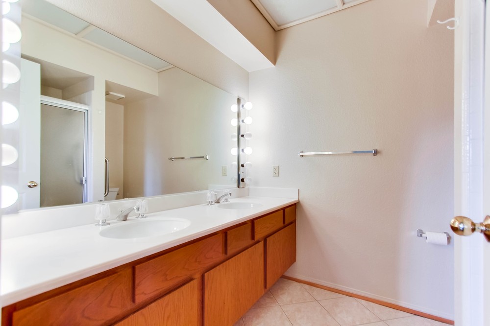 Virtual tour photo 20 of 35 for 17847 Avenida Alozdra