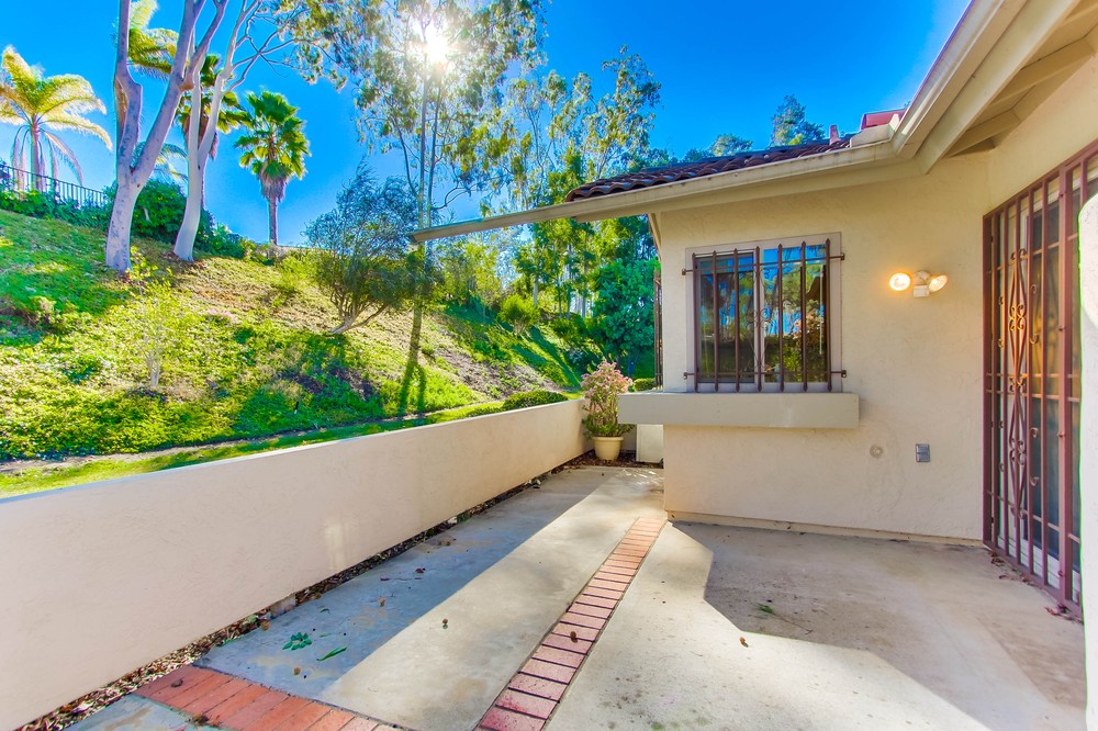 Virtual tour photo 32 of 35 for 17847 Avenida Alozdra