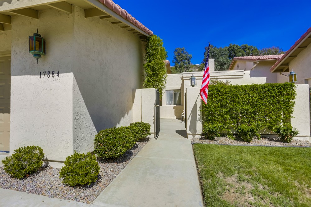 Virtual tour photo 7 of 49 for 17884 Avenida Cordillera