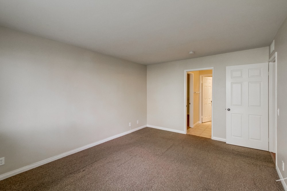 Virtual tour photo 17 of 31 for 17885 Caminito Pinero UNIT 152