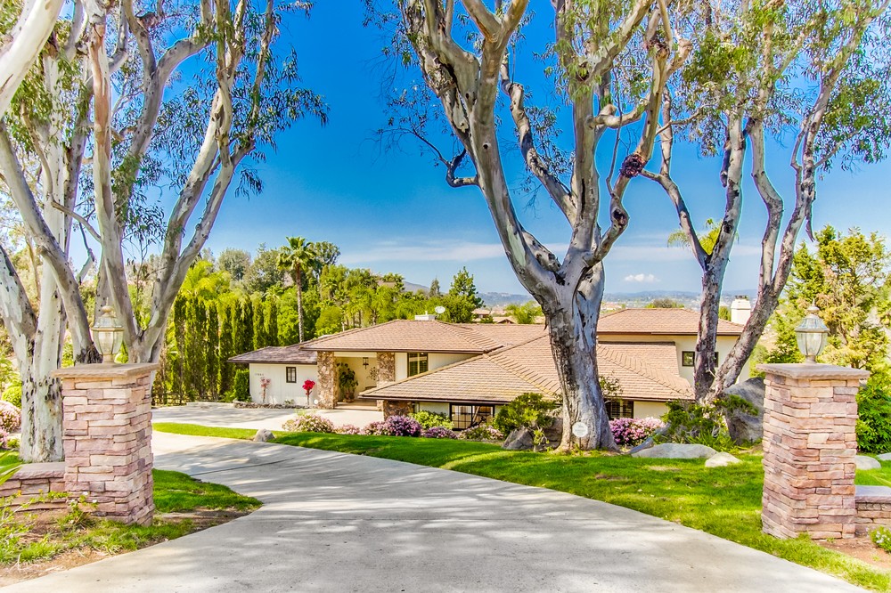 Virtual tour photo 1 of 103 for 17890 Bernardo Trails Place