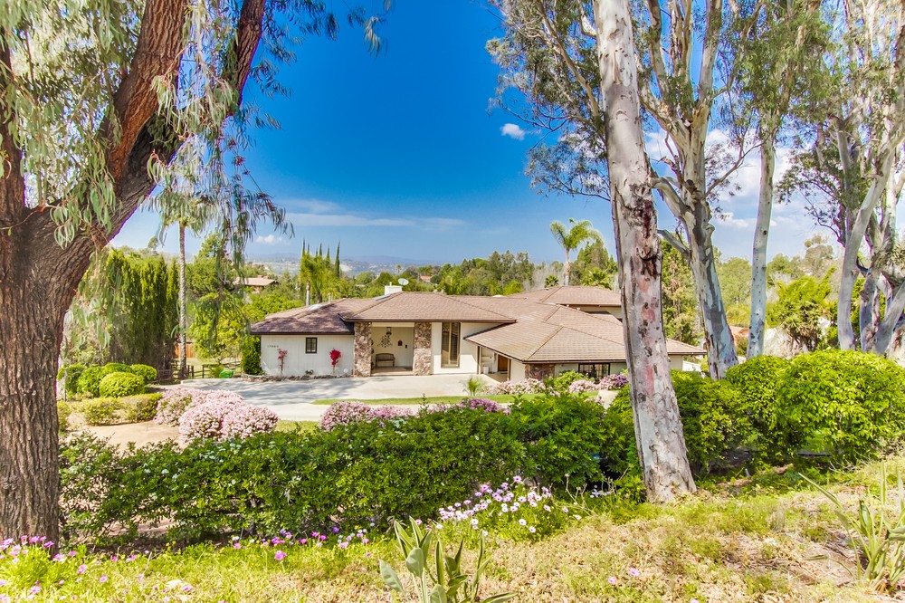 Virtual tour photo 4 of 103 for 17890 Bernardo Trails Place