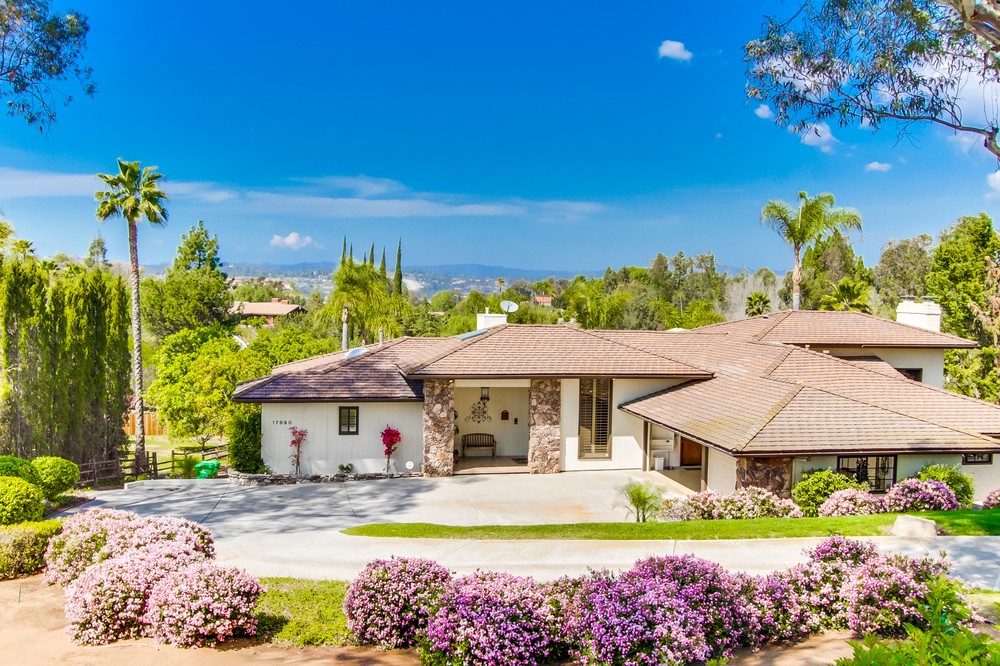 Virtual tour photo 6 of 103 for 17890 Bernardo Trails Place