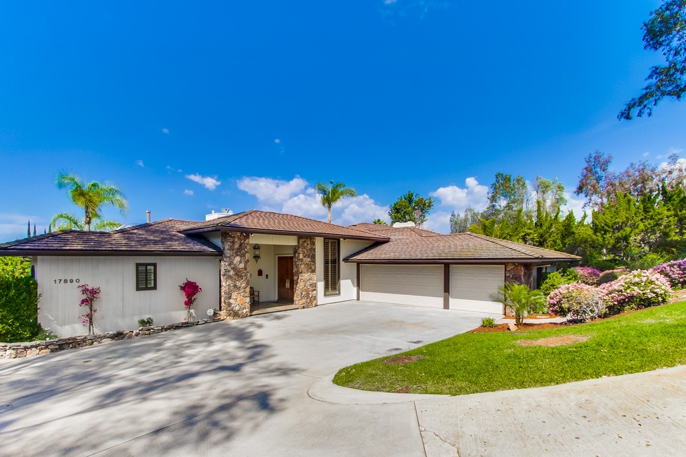 Virtual tour photo 8 of 103 for 17890 Bernardo Trails Place