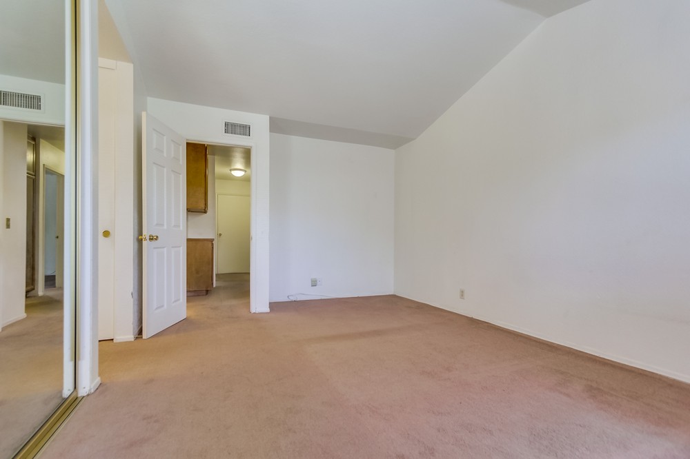 Virtual tour photo 17 of 27 for 1790 Shadewood Lane
