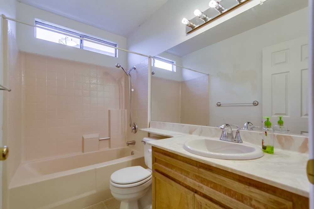 Virtual tour photo 23 of 27 for 1790 Shadewood Lane
