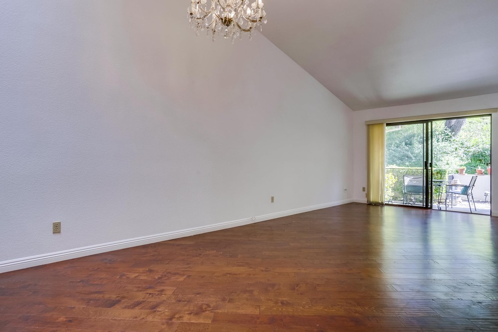 Virtual tour photo 9 of 38 for 17909 Avenida Alozdra