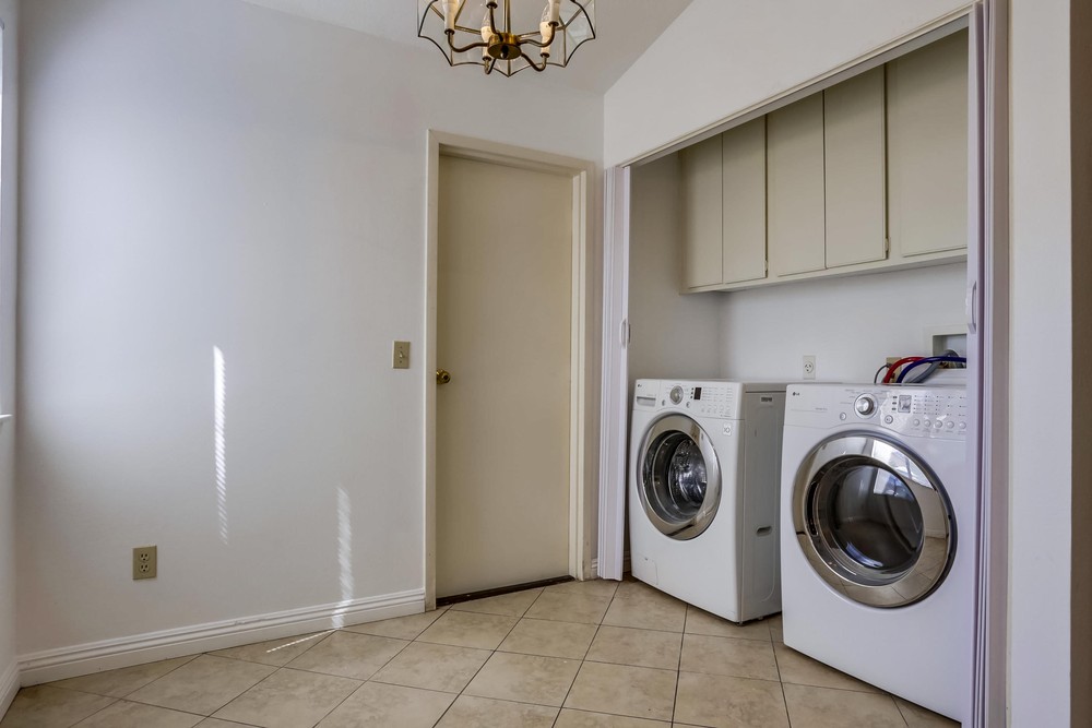 Virtual tour photo 25 of 38 for 17909 Avenida Alozdra