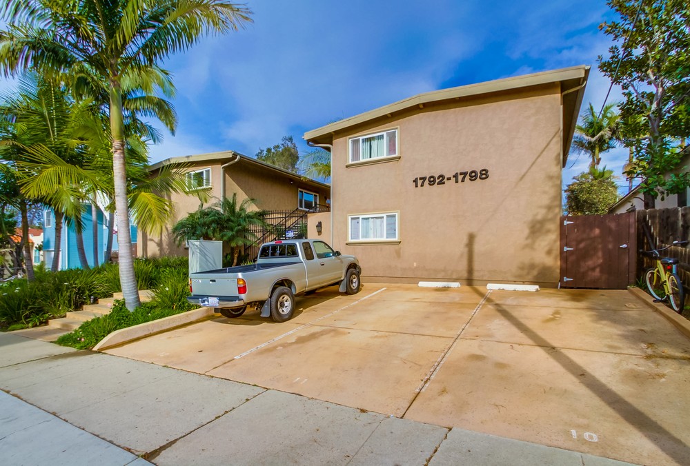 Virtual tour photo 4 of 23 for 1792 Missouri St