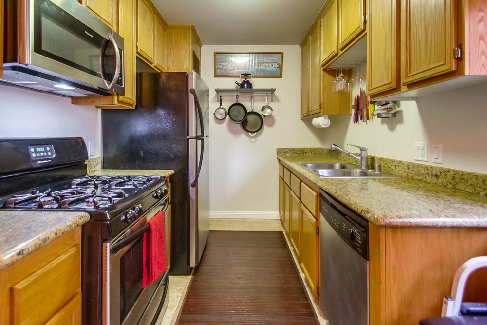 Virtual tour photo 15 of 23 for 1792 Missouri St