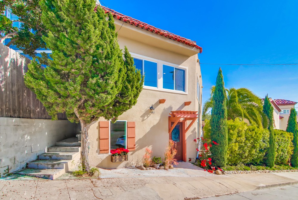 Virtual tour photo 3 of 44 for 1796 Sutter St