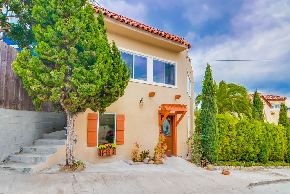 Virtual tour photo 4 of 52 for 1796 Sutter St