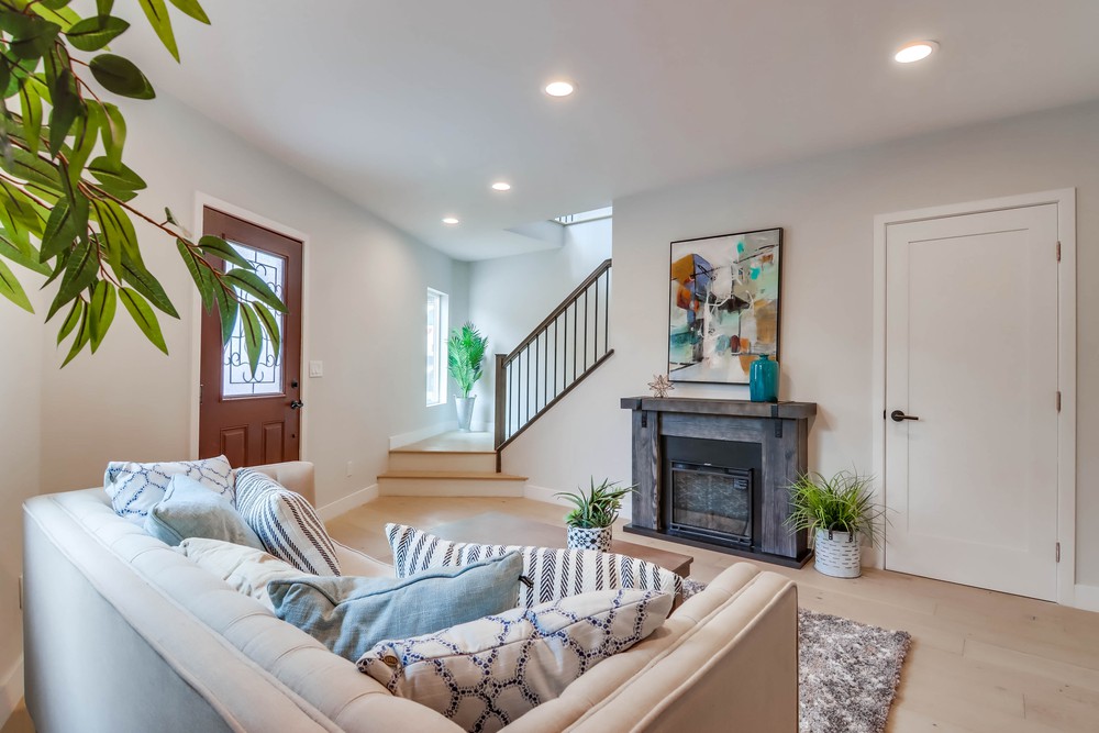 Virtual tour photo 9 of 52 for 1796 Sutter St