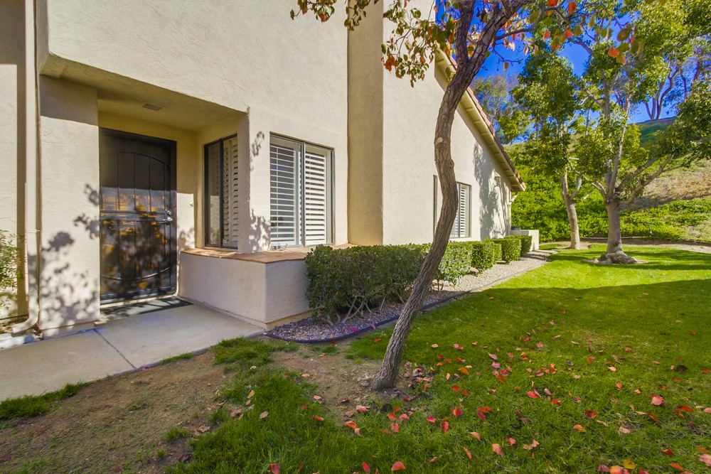 Virtual tour photo 5 of 51 for 18003 Avenida Alozdra
