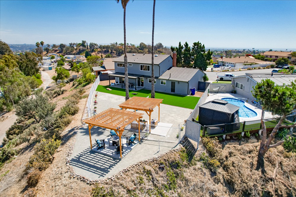 Virtual tour photo 14 of 42 for 1801 Alta View Dr