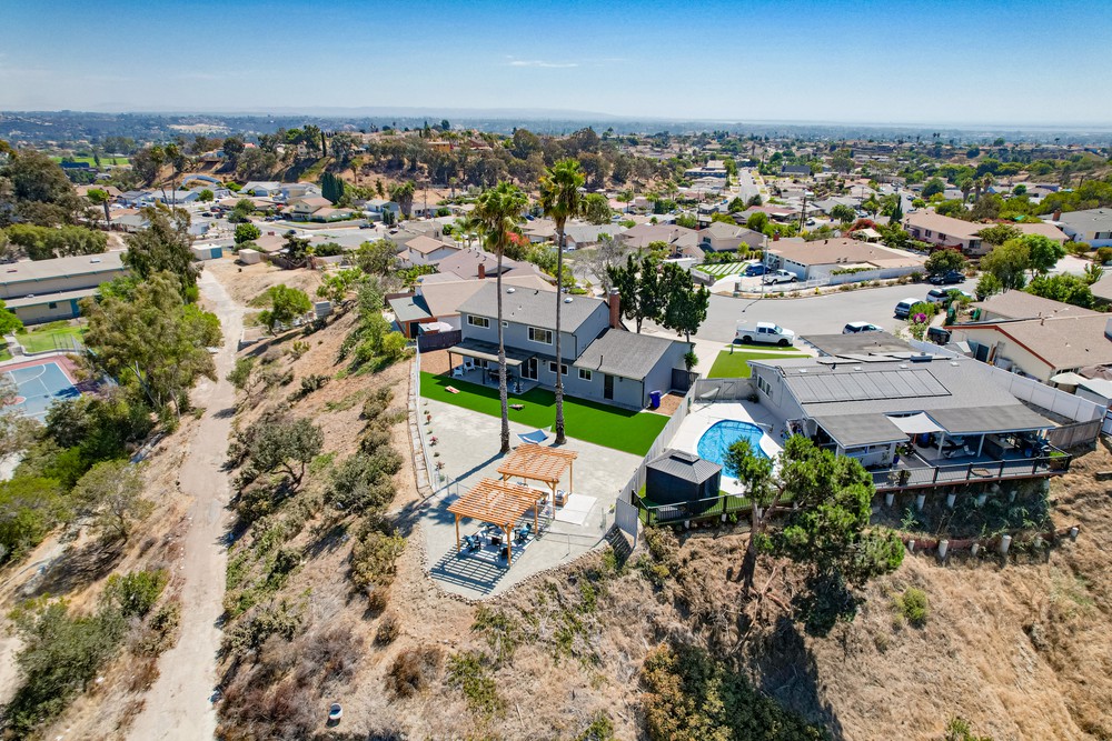 Virtual tour photo 23 of 42 for 1801 Alta View Dr