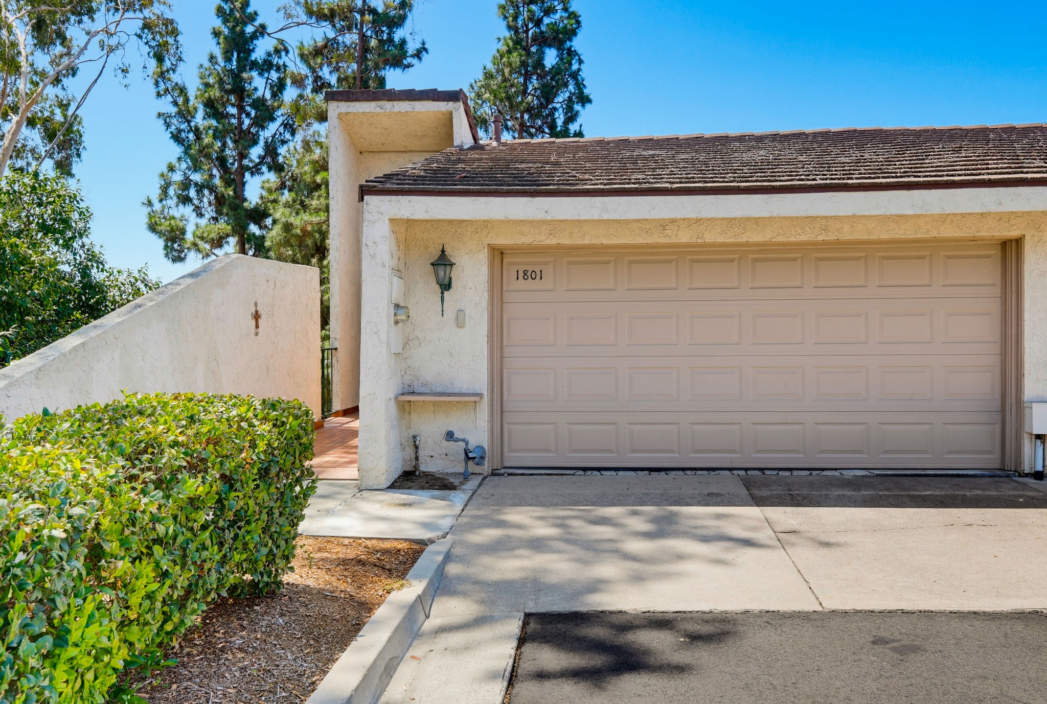 Virtual tour photo 4 of 62 for 1801 Vista Del Oro