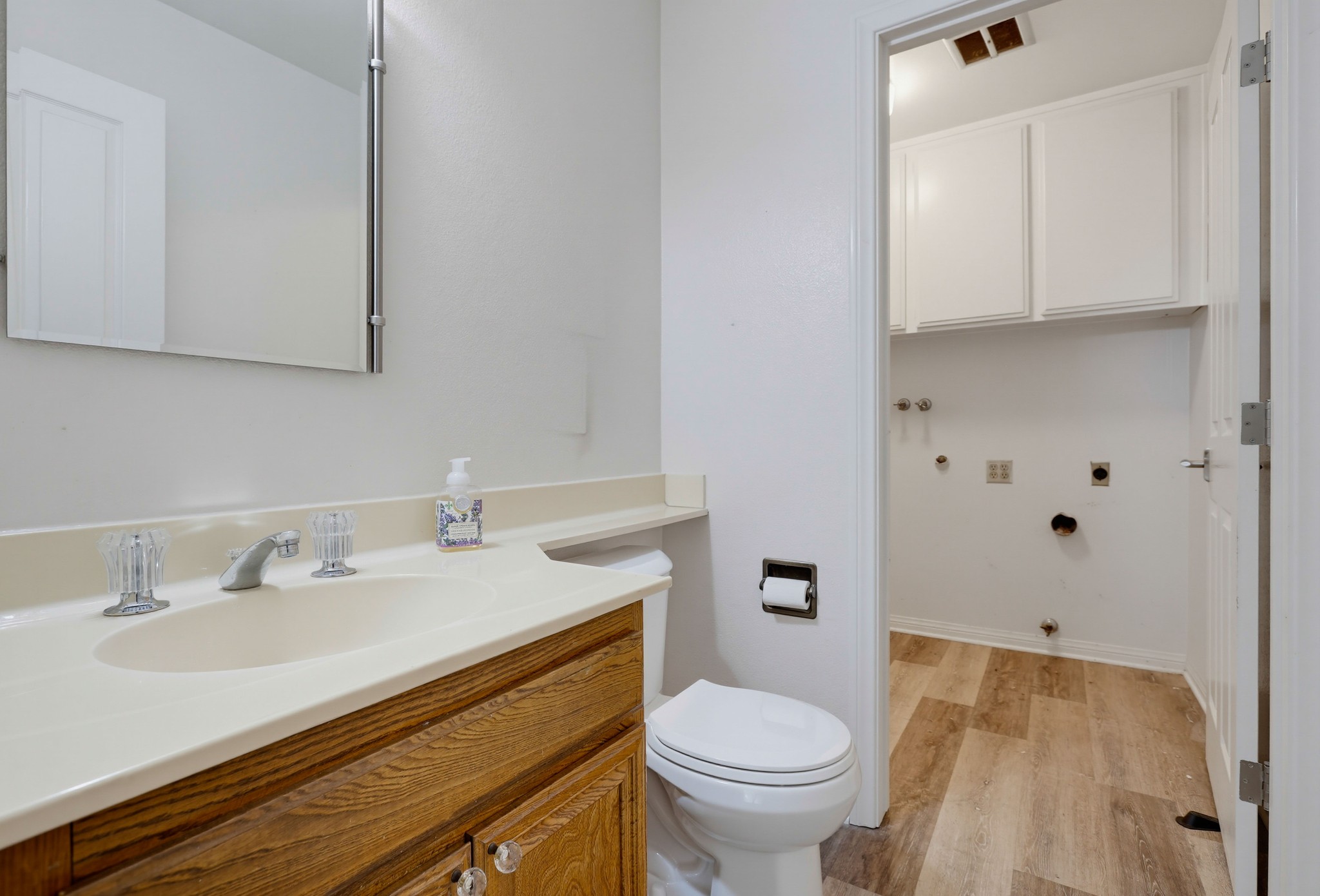 Virtual tour photo 25 of 62 for 1801 Vista Del Oro