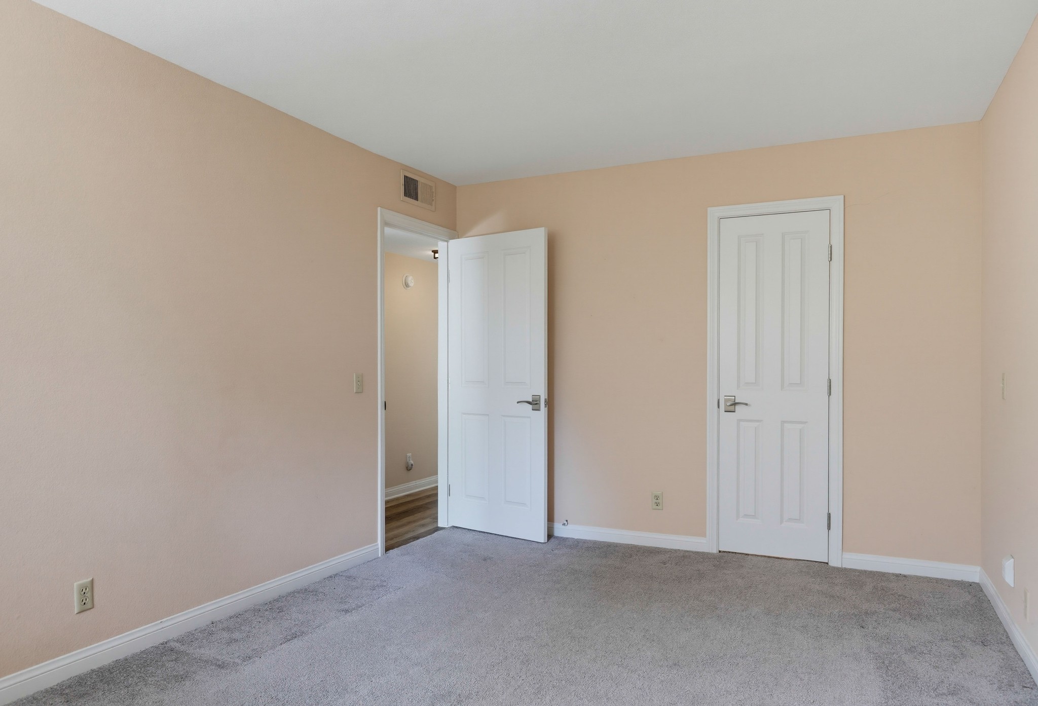 Virtual tour photo 45 of 62 for 1801 Vista Del Oro