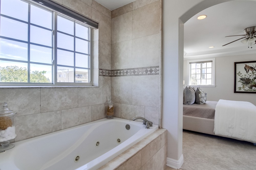 Virtual tour photo 47 of 57 for 1803 Grand Ave