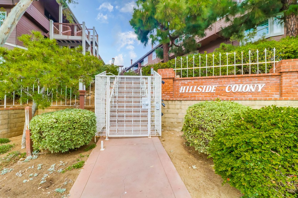 Virtual tour photo 4 of 51 for 1804 McKee St UNIT B10