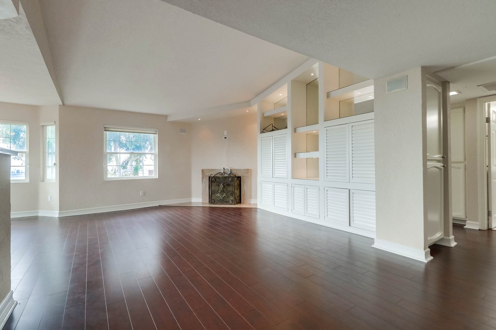 Virtual tour photo 12 of 51 for 1804 McKee St UNIT B10