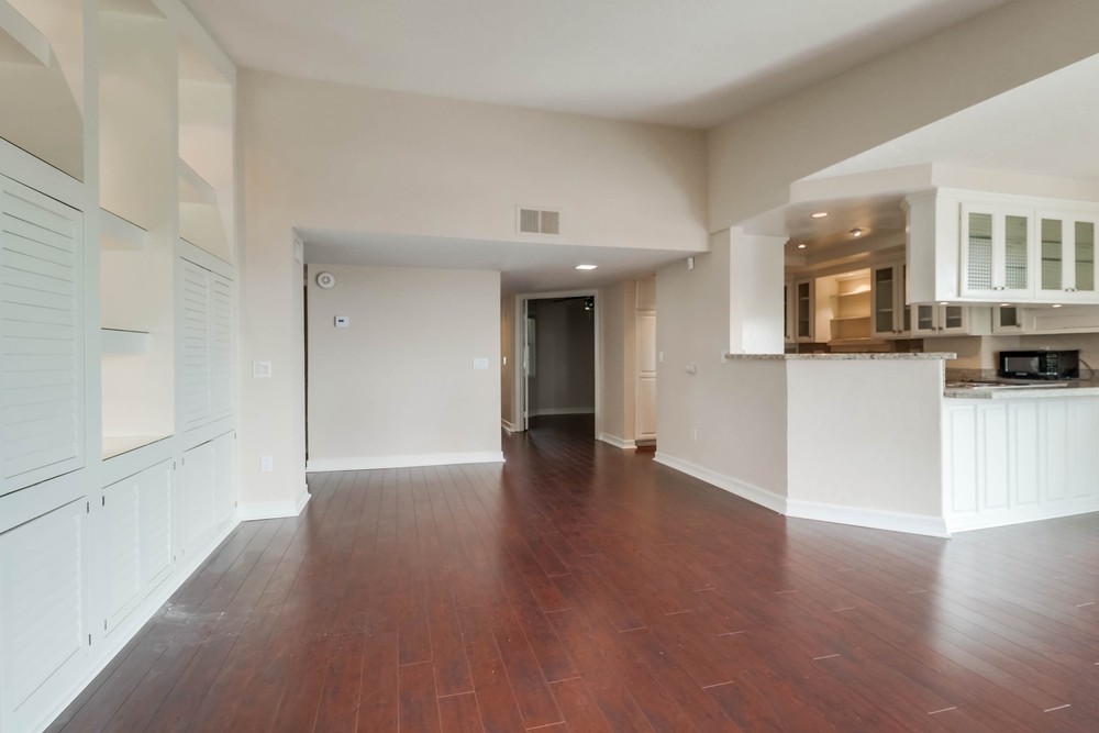 Virtual tour photo 17 of 51 for 1804 McKee St UNIT B10