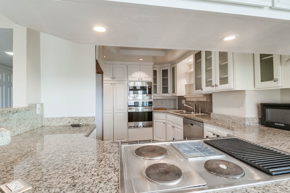 Virtual tour photo 21 of 51 for 1804 McKee St UNIT B10