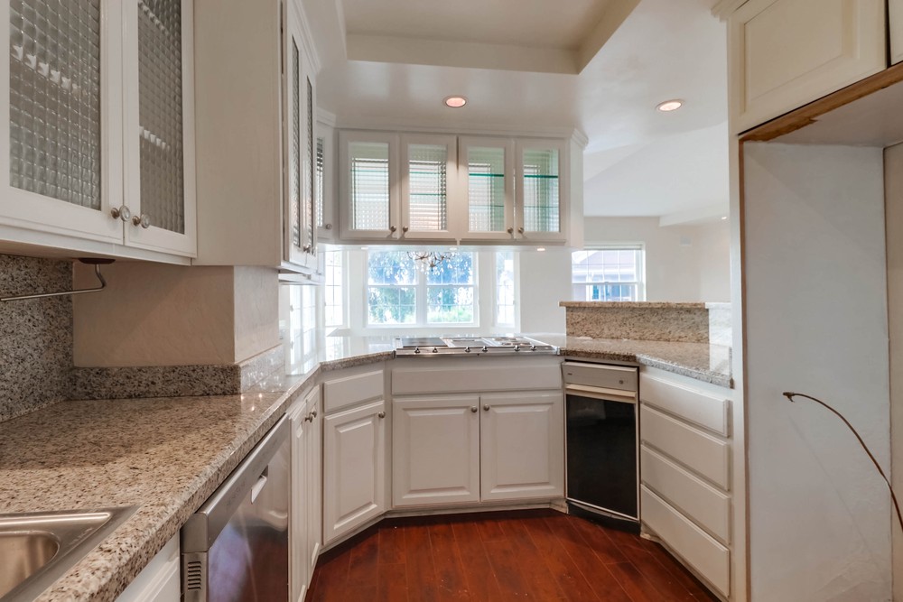 Virtual tour photo 26 of 51 for 1804 McKee St UNIT B10