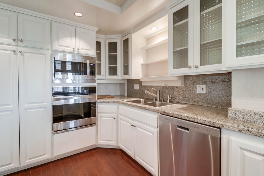 Virtual tour photo 28 of 51 for 1804 McKee St UNIT B10