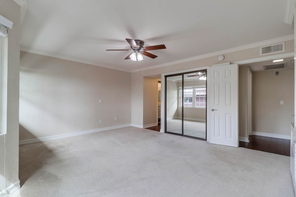 Virtual tour photo 37 of 51 for 1804 McKee St UNIT B10