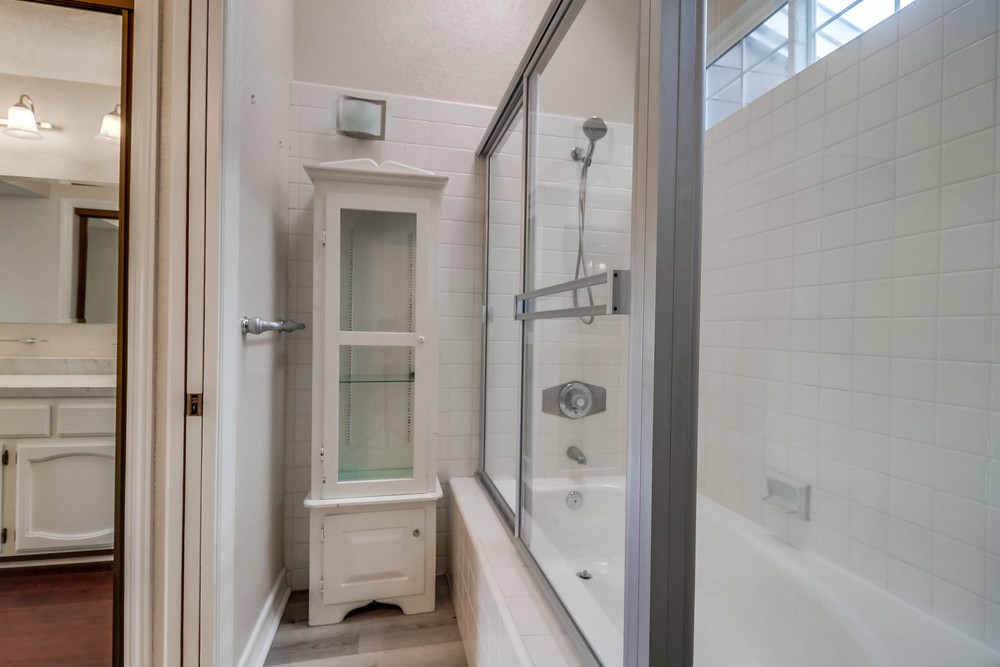 Virtual tour photo 39 of 51 for 1804 McKee St UNIT B10