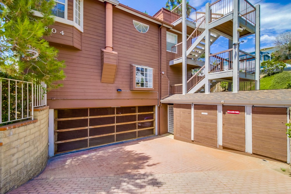 Virtual tour photo 7 of 50 for 1804 McKee St