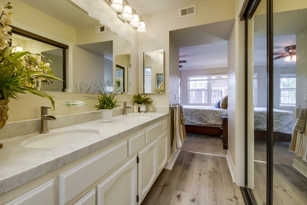 Virtual tour photo 34 of 50 for 1804 McKee St