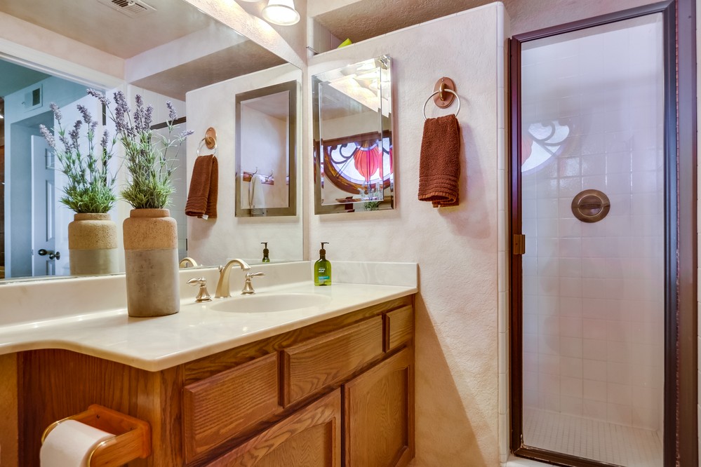 Virtual tour photo 28 of 35 for 1804 McKee Street